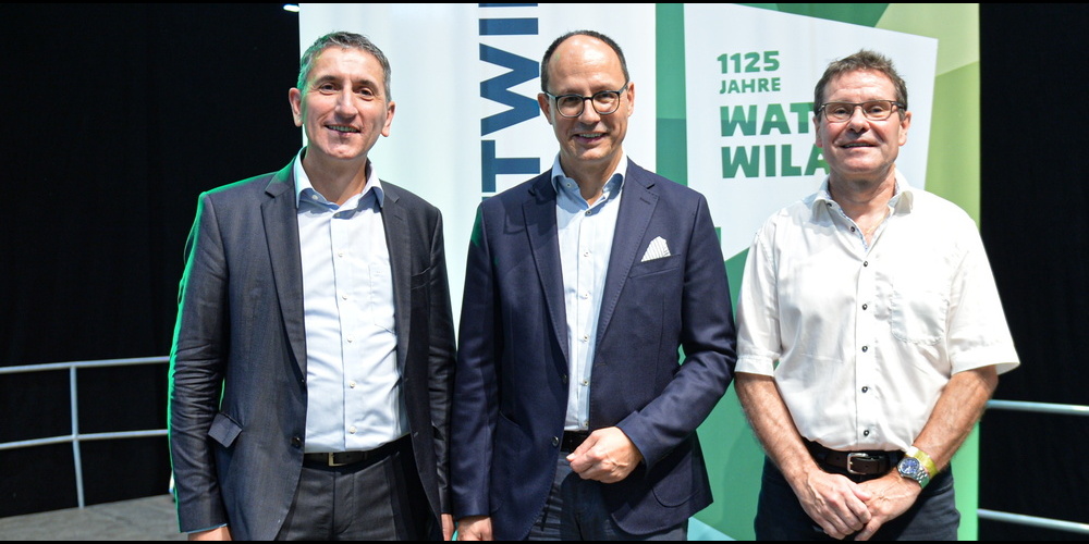 Freuen sich über die Eröffnung (v.l.n.r): Gemeindepräsident Alois Gunzenreiner, Regierungsrat Marc Mächler und Schulratspräsident Norbert Stieger