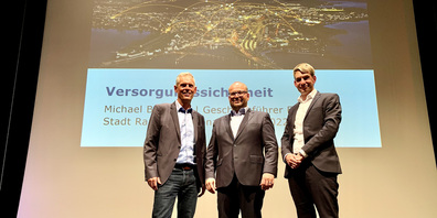 v.l.n.r.  Ernst Uhler, CEO EZL;  Martin Stöckling, Stadtpräsident Rapperswil-Jona; Michael Bätscher, Geschäftsführer EWJR.