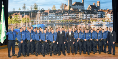 35 Polizisten wurden nach Abschluss ihrer Ausbildung in das Polizeikorps befördert