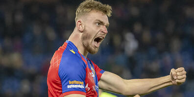 Bradley Fink ballt nach seinem entscheidenden Jokertor die Fäuste