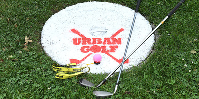 Urban Golf ist eine Variante des klassischen Golfs. Gespielt wird jedoch nicht auf Golfplätzen, sondern an allen möglichen Orten, die ein Spiel zulassen. 