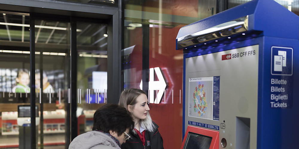 Besonders bei Auslandreisen sei der Zug immer mehr das Verkehrsmittel der Wahl, schrieben die SBB. (Archivbild)