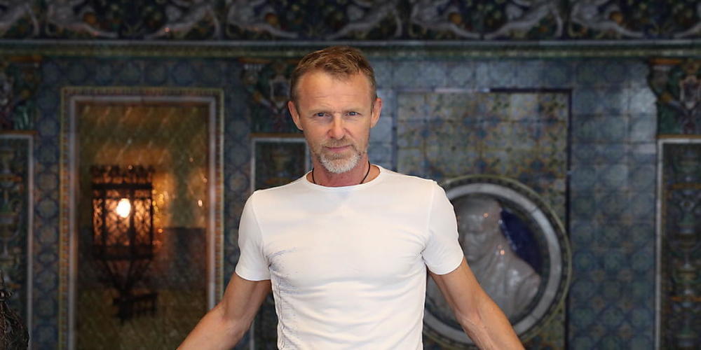 Die Krimis des norwegischen Schriftstellers Jo Nesbø sind nichts für schwache Nerven - auch nicht für den Autoren selbst, wenn er nach dem Schreiben einschlafen will. (Archivbild)