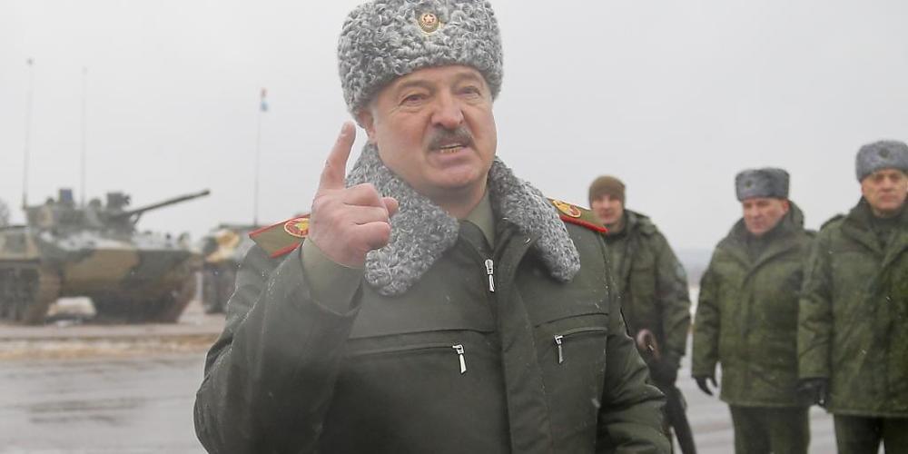 ARCHIV - Alexander Lukaschenko: «Wir mischen uns nicht ein.» Foto: Uncredited/AP/dpa