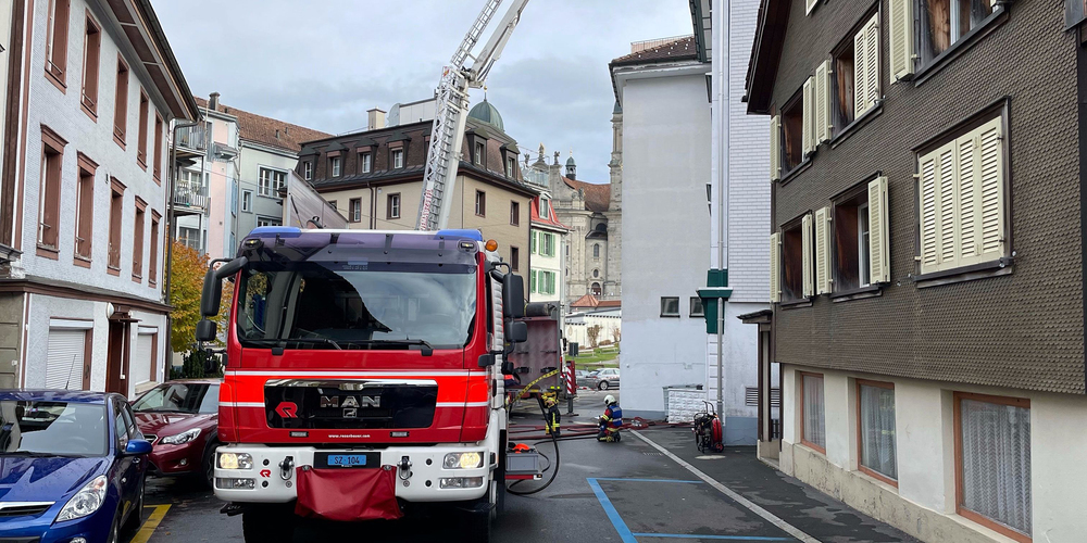 Feuerwehrleute in Einsiedeln im Einsatz