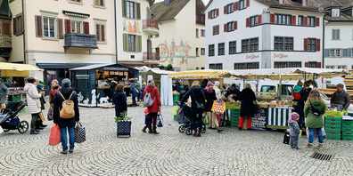 Aktuell ist der Freitagsmarkt in der Winterpause. Aber er soll im nächsten Frühliung wieder auf dem Hauptplatz sein, verlangen die Leser.