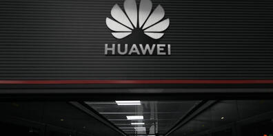 Die US-Regierung verbietet den Verkauf und Import von Kommunikationsgeräten der chinesischen Smartphonehersteller und Netzwerkausrüster Huawei und ZTE. Sie stellten ein inakzeptables Risiko für die nationale Sicherheit dar. (Archivbild)