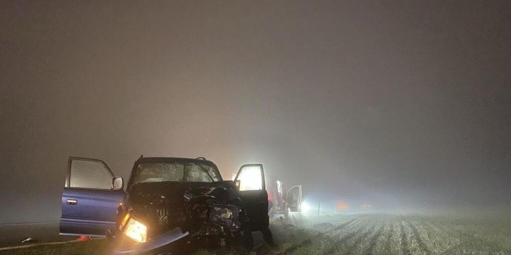 Die beiden Insassen des Autos blieben unverletzt.