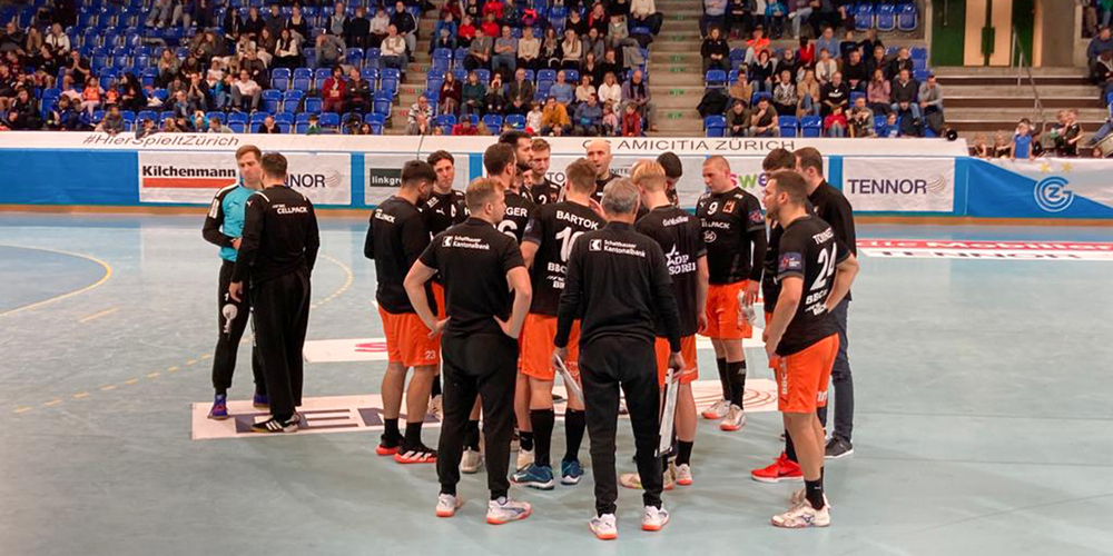 Die Kadetten müssen eine Niederlage gegen GC Amicitia Zürich hinnehmen (29:31).