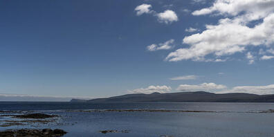 Der Fjord Hestsfjordur in Kirkjubour auf der färöischen Insel Streymoy. (Archivbild)