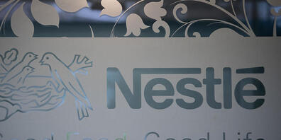 Der Nahrungsmittelkonzern Nestlé strebt in den kommenden Jahren weiteres Wachstum an und hat sich dazu neue Ziele gesetzt. Dabei soll auch die operative Marge auf hohem Niveau gehalten werden. (Archivbild)