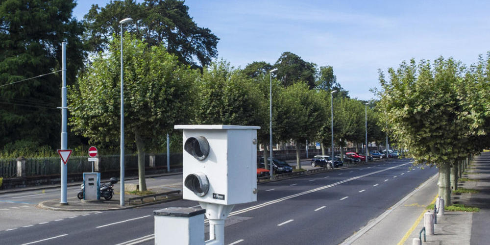Im Kanton St. Gallen wird es keine zusätzlichen Geschwindigkeits-Messanlagen geben. Der Kantonsrat lehnte den Kauf ab. (Archivbild)