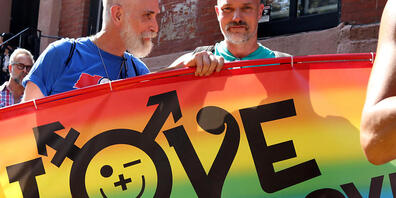 ARCHIV - Anhänger der LGBTQ-Bewegung in New York. Foto: G. Ronald Lopez/ZUMA Wire/dpa