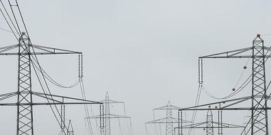 Stromunternehmen können auch 2023 bei Bedarf auf ein Bundesdarlehen zurückgreifen. Der Nationalrat hat das Geld für den Rettungsschirm genehmigt. (Themenbild)