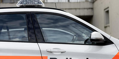 Der Unfall, der zum Tod eines 34-jährigen Gleisarbeiters führte, wird von der Polizei weiter untersucht. (Archivbild)