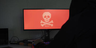 Sind kritische Infrastrukturen von Cyberangriffen betroffen, sollen sie dies künftig melden müssen. So will es der Bundesrat. (Symbolbild)