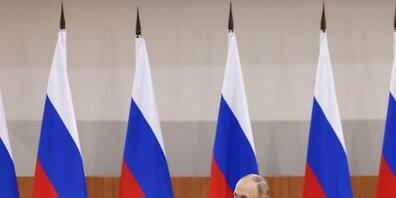ARCHIV - Der russische Präsident Wladimir Putin leitet eine Sitzung des Staatsrates am Rande des Östlichen Wirtschaftsforums. Foto: Uncredited/POOL TASS Host Photo Agency/AP/dpa