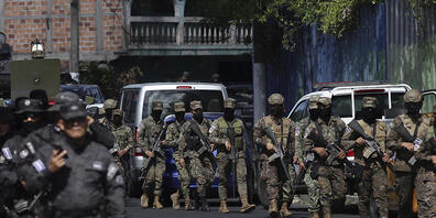 Ein Grossaufgebot von Polizisten und Soldaten haben in El Salvador eine Grossstadt abgeriegelt.