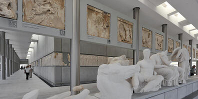 Teile des Parthenon-Frieses sind im Akropolis-Museum in Athen und weitere Teile im British Museum in London. (Archivbilder)