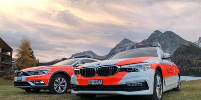 Der Gleitschirmpilot wurde nach dem Absturz mit einem Beckenbruch ins Spital geflogen.