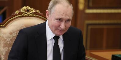 Wladimir Putin, Präsident von Russland, spricht während einer Sitzung im Kreml in Moskau. Foto: Mikhail Metzel/Kremlin Pool Sputnik via AP/dpa