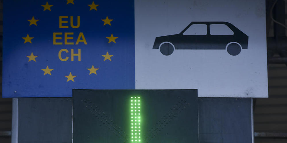 ARCHIV - Der Grenzübergang Bregana zwischen Kroatien und Slowenien. Foto: Uncredited/AP/dpa