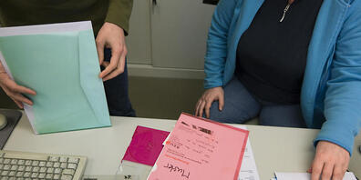 Digital statt analog: Der Bundesrat will KMU mit einem Massnahmenpaket von zu viel Administration entlasten. (Themenbild)