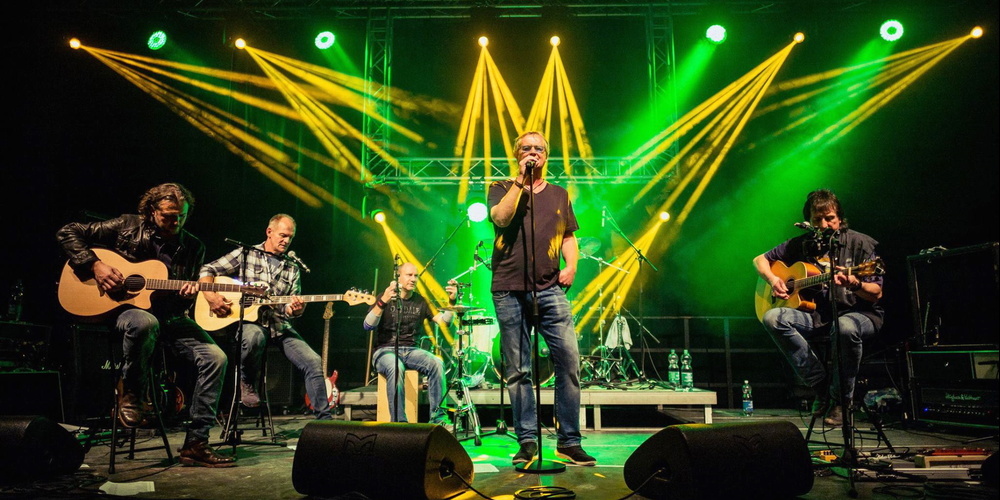 Am Abend spielen um 19 Uhr die Toggenburger Rocker «Bollocks» ihr «Unplugged»-Programm mit eigenen und anderen Songs und einer Note Irish-Folk. 