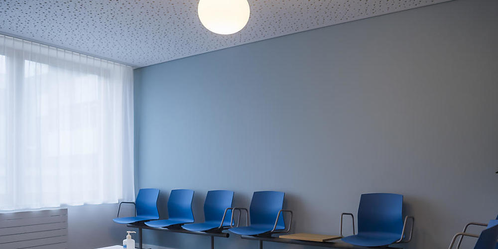 Wartezimmer einer psychiatrischen Einrichtung im Kanton Waadt. (Symbolbild)