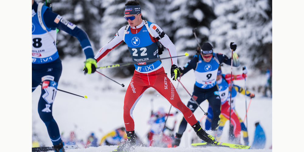 Niklas Hartweg während beim Weltcuprennen in der Biathlonarena in Hochfilzen in Österreich.
