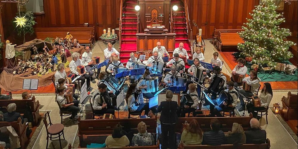 Besinnliche und beschwingte Melodien erfüllten die Kirche Bühl.