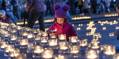 Ein schweizweites Kerzenmeer im Advent setzt ein sichtbares Zeichen für armutsbetroffene Kinder. 