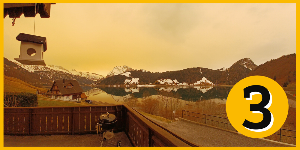 Sand-Alarm in Ausserschwyz. Am 15. März sorgt ein Tief aus dem Süden für milde Temperaturen und das Aufwirbeln von Saharastaub.