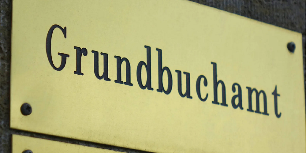 An der Hofstrasse kam es zu zwei Handänderungen.