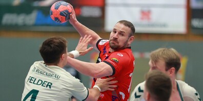Bruno Kozina (mit Ball) war gegen Thun die beste Kreuzlinger Offensivkraft. Der Kroate erzielte neun Tore und avanciert damit zum neuen Mobiliar-Topscorer des HSCK. 