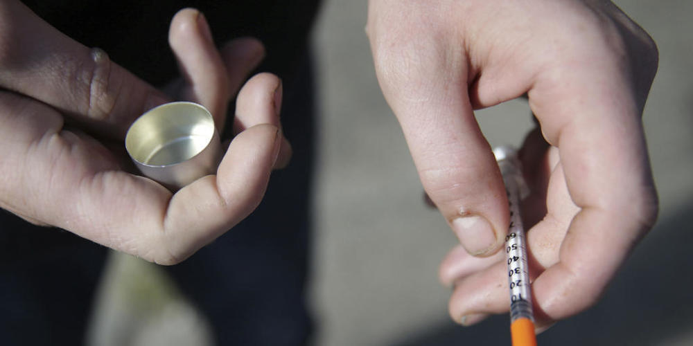 Die Zahl der an einer Drogen-Überdosis gestorbenen Kinder und Jugendlichen ist in den USA dramatisch gestiegen. Von 2019 bis 2021 habe sich die Zahl der Drogen-Todesfälle unter den Zehn- bis 18-Jährigen mehr als verdoppelt. (Archivbild)