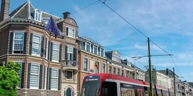 Die von Stadler gelieferten TINA-Trams (Total Integrierter Niederflur-Antrieb) sind komplett barrierefrei. (Bild Stadler)