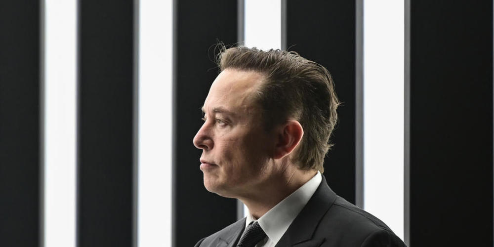 ARCHIV - Elon Musks Zeit als «Head of Twitter» waren von Chaos und Kontroversen geprägt. Foto: Patrick Pleul/dpa
