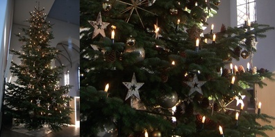 Der schön geschmückte Weihnachtsbaum in der Kirche steht bereits.