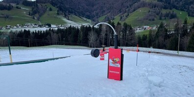 Grün und weiss: Am Atzmännig ist Ski- und Rodelplausch möglich.