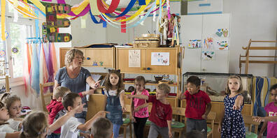 Kindergarten-Lehrpersonen sollen im Kanton Thurgau ab 2024 mehr verdienen. (Symbolbild)
