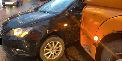 Zwecks Unfallaufnahme durch die Schaffhauser Polizei mussten kurzzeitig zwei der vier Fahrspuren der Mühlenstrasse gesperrt werden, wodurch es zu Verkehrsbehinderungen kam.