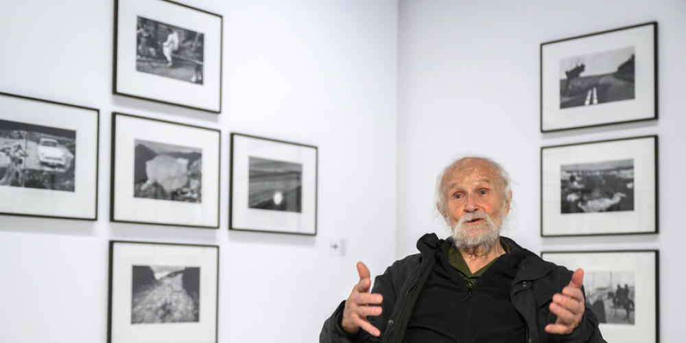 Der Ikonenmacher: In der Ausstellung "IKONAR. Konstellationen des Archivs" präsentiert das Lausanner Photo Elysée das Werk des tschechisch-französischen Fotografen Josef Koudelka.