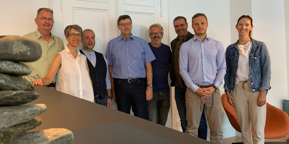 Mitglieder des neuen Stiftungsrates (von links nach rechts): Jörg Leeners, Angela Hepting, Daniel Derungs, Beat Zindel (Präsident), Martin Bässler (Vizepräsident), Silvio Dietrich, Andreas Hirzel (Geschäftsleitung) und Sabina Schär.