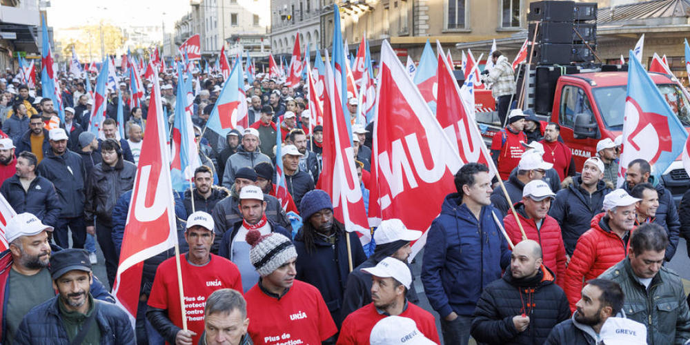 Rund 2000 Bauarbeiter und Sympathisanten beteiligten sich an der Kundgebung in Genf.