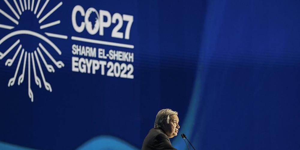 dpatopbilder - Antonio Guterres, Generalsekretär der Vereinten Nationen, hält seine Rede während der Eröffnung des hochrangigen Gipfels des COP27 Klimagipfels im International Convention Center. Foto: Gehad Hamdy/dpa