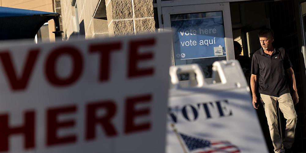 In den USA haben die Zwischenwahlen begonnen. Foto: David Goldman/AP/dpa
