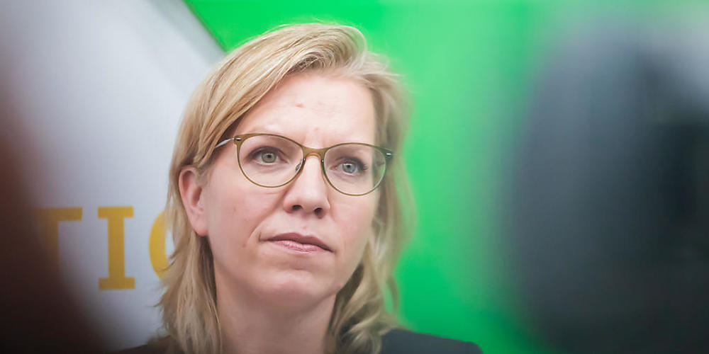 ARCHIV - Leonore Gewessler, Umweltministerin von Österreich, auf der UN-Klimakonferenz COP26. Foto: Christoph Soeder/dpa