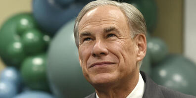 Der texanische Gouverneur Greg Abbott spricht an der Texas Tech University. Foto: Annie Rice/Lubbock Avalanche-Journal/AP/dpa