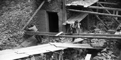 Im Falle eines schweren Erdbebens (wie hier in Siders VS im Jahr 1946) sollen künftig alle Hauseigentümer einen finanziellen Beitrag zum Wiederaufbau leisten müssen. (Archivbild)